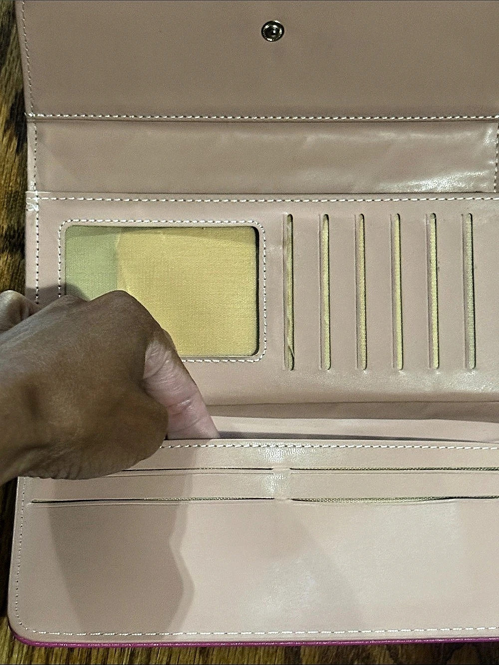 Quilted Pink Wallet - Picture 5 of 8